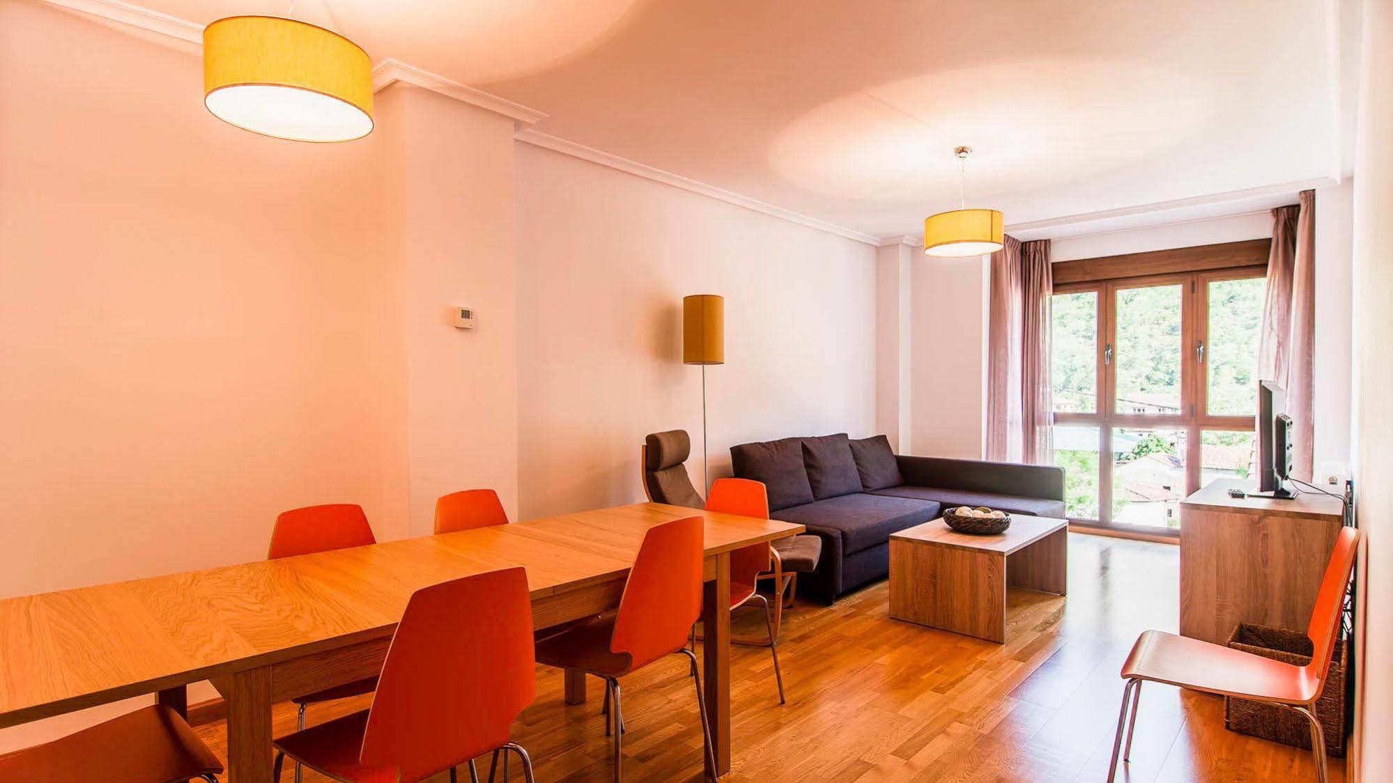 Apartamentos El Caxigu Arenas De Cabrales Ngoại thất bức ảnh