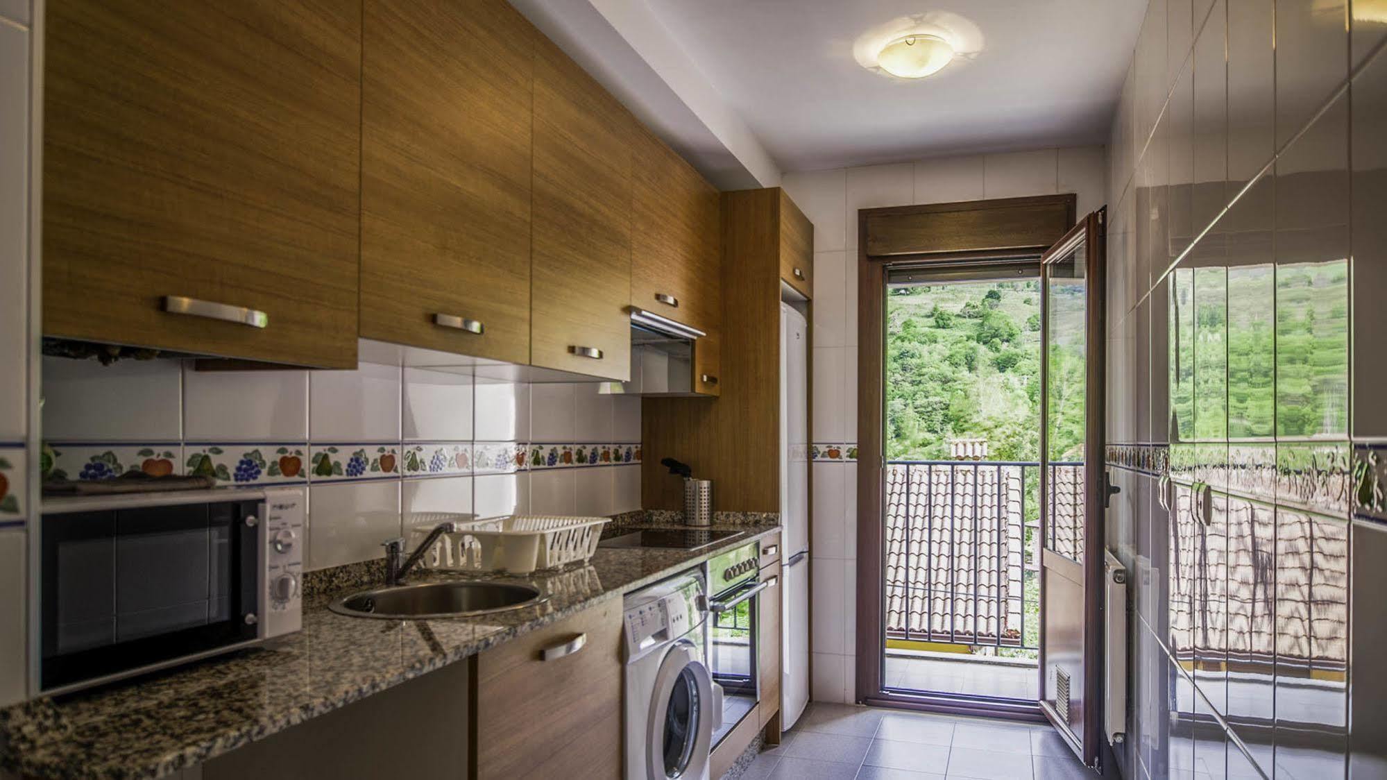 Apartamentos El Caxigu Arenas De Cabrales Ngoại thất bức ảnh