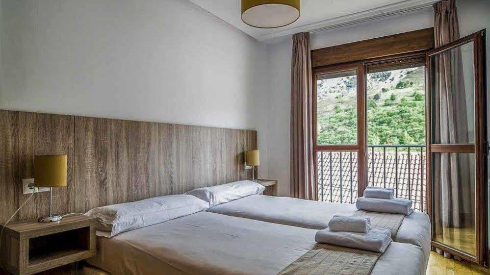 Apartamentos El Caxigu Arenas De Cabrales Ngoại thất bức ảnh